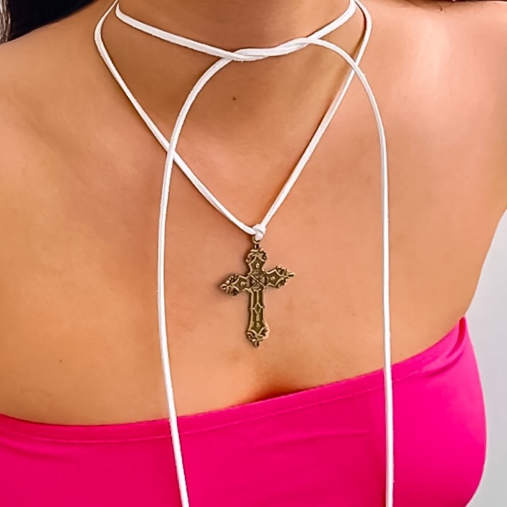 ⚜️𝟯𝟬%𝗢𝗙𝗙 𝗯𝘂𝗻𝗱𝗹𝗲𝘀 𝟯+⚜️ NEW Oversized Cross Pendant Lariat Necklace